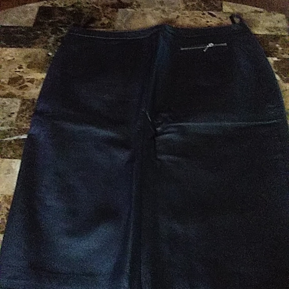 Gently used leather skirt sz14